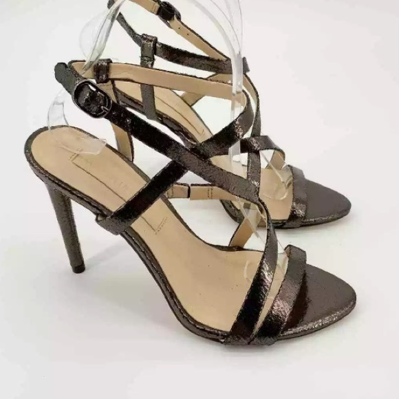 Like new Vince Camuto metallic textured leather heels 7 - Picture 1 of 14